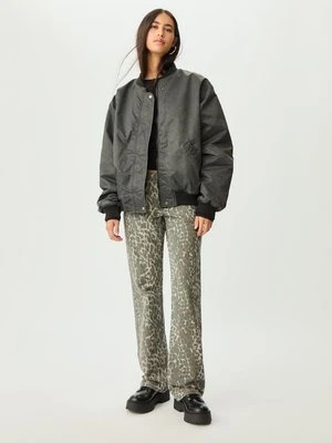 Stradivarius Bomber z efektem sprania  Szary