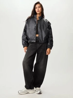 Stradivarius Bomberka ze sztucznej skóry  Czarny