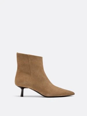 Stradivarius Botki na obcasie typu kaczuszka ze skóry  BEŻOWY