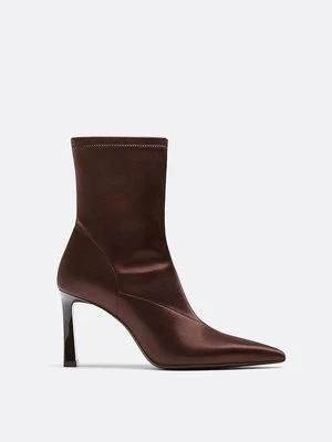 Stradivarius Botki na obcasie typu stretch  BRĄZOWY