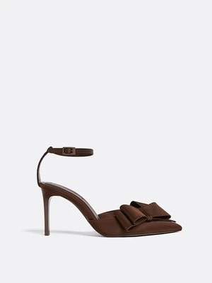 Stradivarius Czółenka z kokardą  BRĄZOWY