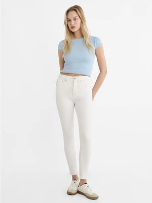 Stradivarius D07 Jeansy skinny fit z regularnym stanem  Biały