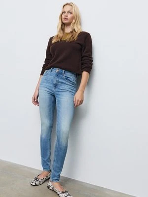 Stradivarius D07 Jeansy skinny fit z regularnym stanem  ŚREDNIOJASNY NIEBIESKI DENIM