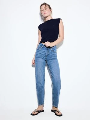 Stradivarius D10 Jeansy mom fit slim  ŚREDNIOJASNY NIEBIESKI DENIM