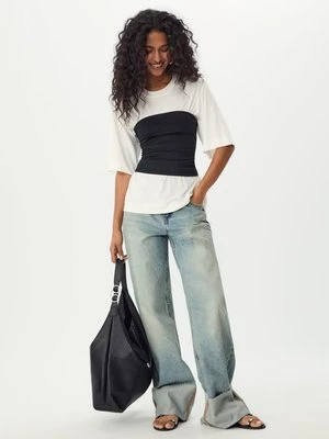 Stradivarius D65 Jeansy proste z podwinięciem  ŚREDNI NIEBIESKI DENIM