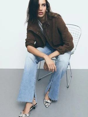 Stradivarius D74 Jeansy dzwony z rozcięciem  ŚREDNI NIEBIESKI DENIM