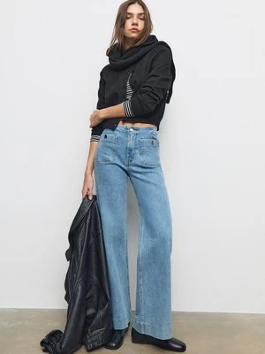 Stradivarius D77 Jeansy minimalistyczne z kieszeniami  ŚREDNIOJASNY NIEBIESKI DENIM