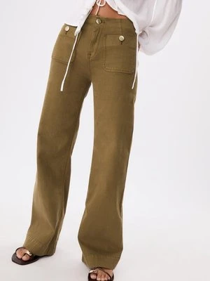 Stradivarius D77 Spodnie minimalistyczne z kieszeniami  Khaki