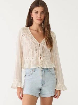 Stradivarius D85 Szorty mom fit slim  JASNONIEBIESKI DENIM