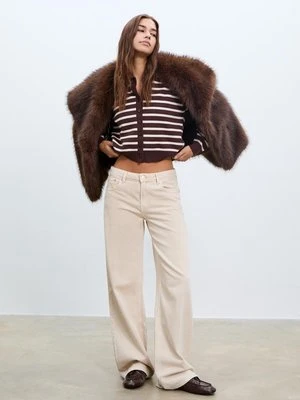 Stradivarius D91 Jeansy z niskim stanem i szerokimi nogawkami diagonal  Szary