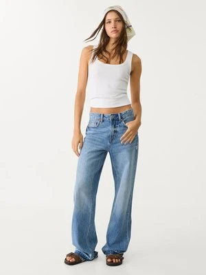Stradivarius D92 jeansy o prostym kroju typu wide leg  ŚREDNI NIEBIESKI DENIM