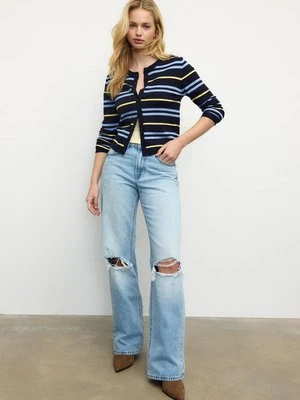 Stradivarius D92 jeansy o prostym kroju typu wide leg  ŚREDNI NIEBIESKI DENIM