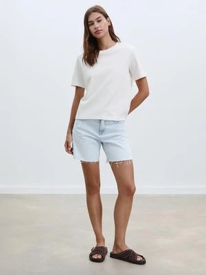 Stradivarius D93 Jeansowe spodenki o długim kroju  ŚREDNIOJASNY NIEBIESKI DENIM