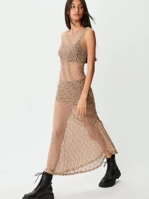 Stradivarius Długa asymetryczna sukienka z koronki  Brązowy