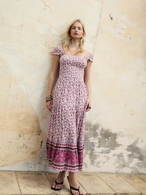 Stradivarius Długa, zwiewna sukienka we wzory  Cielisty róż