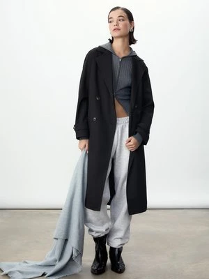 Stradivarius Długi, lejący się trencz  Czarny