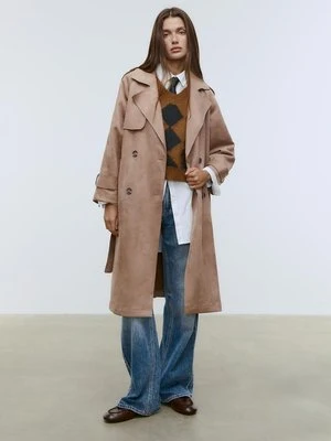 Stradivarius Długi trencz z efektem sztucznego zamszu  Karmelowy