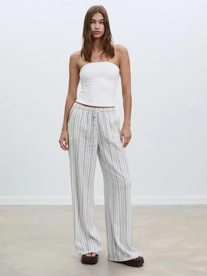 Stradivarius Długie, luźne spodnie w paski z lnem  Czarny