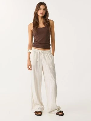 Stradivarius Spodnie z efektem lnu  Kamień