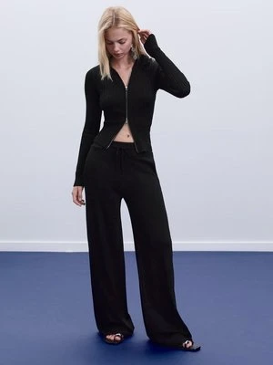 Stradivarius Długie spodnie z dzianiny  Czarny