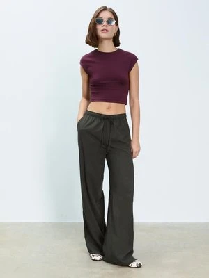 Stradivarius Długie, zwiewne spodnie wizytowe  0-526