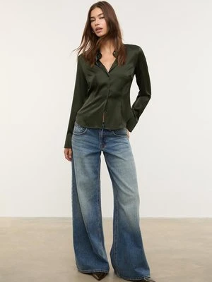 Stradivarius Dopasowana koszula satynowa  Butelkowo-zielony