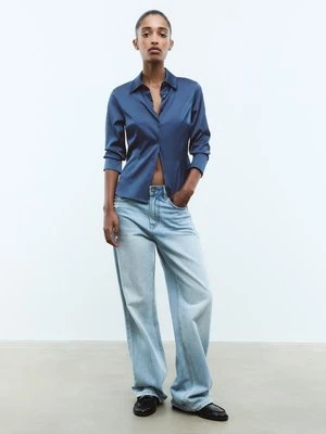 Stradivarius Dopasowana koszula satynowa  Ciemnomorski