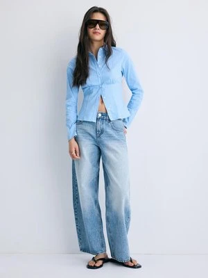 Stradivarius Dopasowana koszula z przeszyciem pod biustem  Błękitny