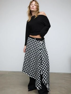 Stradivarius Dzianinowa koszulka z dekoltem łódkowym i paskiem  Czarny