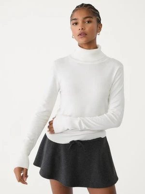 Stradivarius Dzianinowy sweter z golfem  Ecru