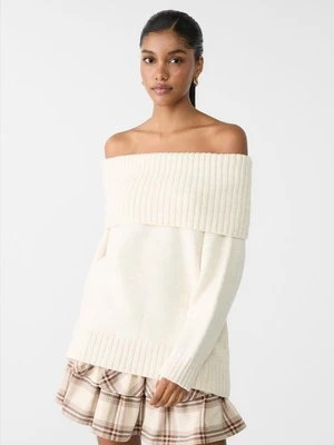 Stradivarius Dzianinowy sweter z odkrytymi ramionami  Ecru