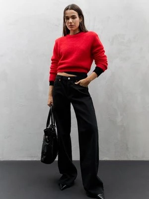 Stradivarius Dzianinowy sweter z poduszkami na ramionach  Czerwony