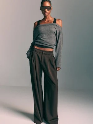 Stradivarius Dzianinowy T-shirt z dekoltem łódką i paskiem  Ciemnoszary