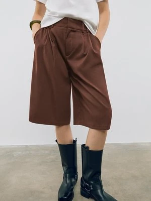 Stradivarius Eleganckie bermudy z zaszewkami  Brązowy