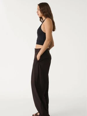 Stradivarius Eleganckie spodnie baggy z przeszyciem  Brązowy