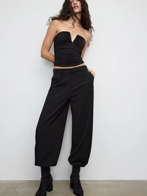 Stradivarius Eleganckie spodnie bufiasty rękaw  Czarny