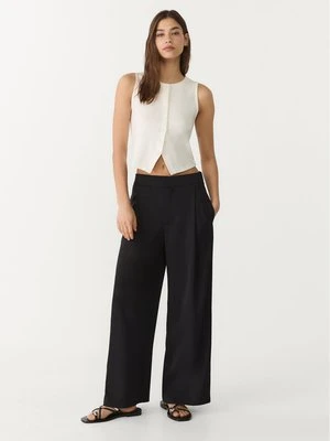 Stradivarius Eleganckie spodnie culotte z zakładkami  Czarny