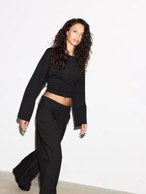 Stradivarius Eleganckie spodnie z szerokim pasem  Czarny