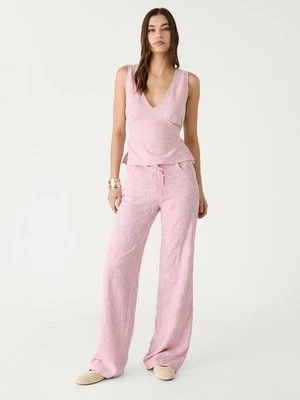 Stradivarius Haftowany top z lnem  Pastelowy róż