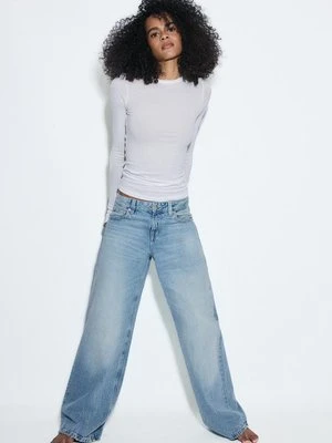 Stradivarius Jeans niski stan szerokie nogawki gwiazda  NIEBIESKI DENIM OVERDYED