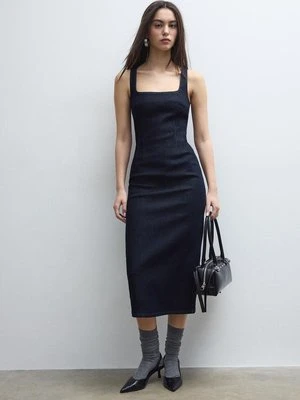 Stradivarius Jeansowa sukienka średniej długości  NIEBIESKI DENIM OVERDYED