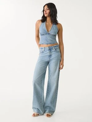 Stradivarius Jeansowy top z dekoltem halter i zdobieniami  Jasnoniebieski