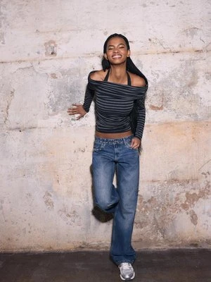 Stradivarius Jeansy baggy z ćwiekami  ŚREDNIOJASNY NIEBIESKI DENIM