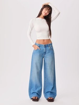 Stradivarius Jeansy z szerokimi nogawkami  ŚREDNI NIEBIESKI DENIM