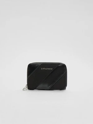 Stradivarius Kontrastowa portmonetka na suwak  Czarny