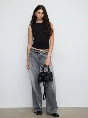 Stradivarius Koszulka basic bez rękawów  Czarny