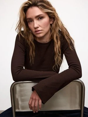 Stradivarius Podstawowa koszulka z rozkloszowanymi rękawami  Brązowy