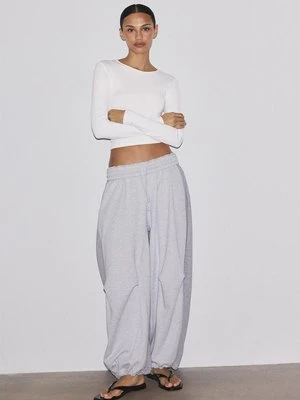 Stradivarius Koszulka poliamidowa z długim rękawem  Biały