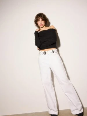 Stradivarius Koszulka z asymetrycznym dekoltem  Czarny