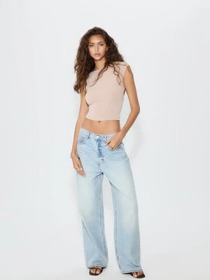 Stradivarius Koszulka z odkrytymi plecami i połyskiem  Pudrowy róż